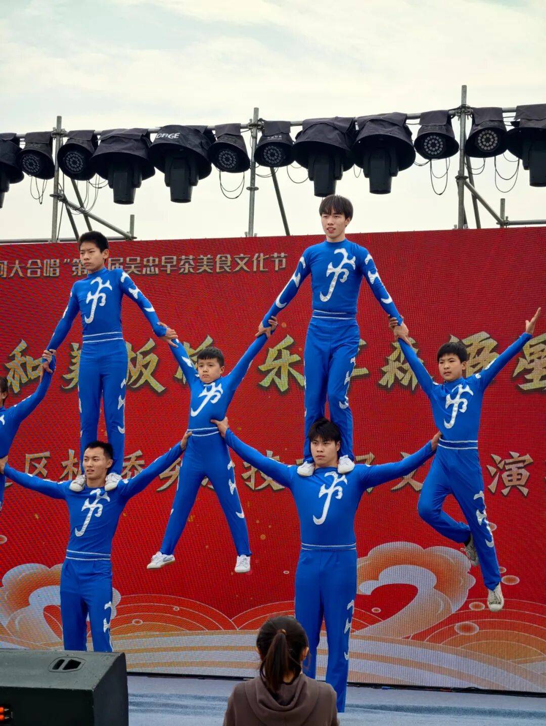 壹号娱乐上海久事训练开放日，赛前止住颓势引欢呼，欧篮联在即，轮换策略成焦点的简单介绍