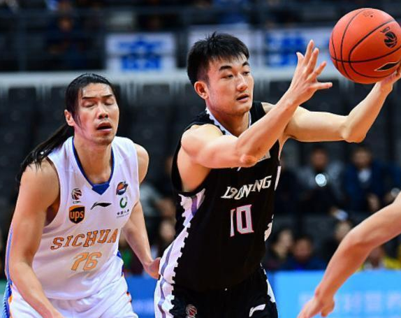 壹号娱乐包含NBA总决赛今晚再迎强敌，广州队内部沟通，主帅态度：悬念犹存，细节决定成败的词条